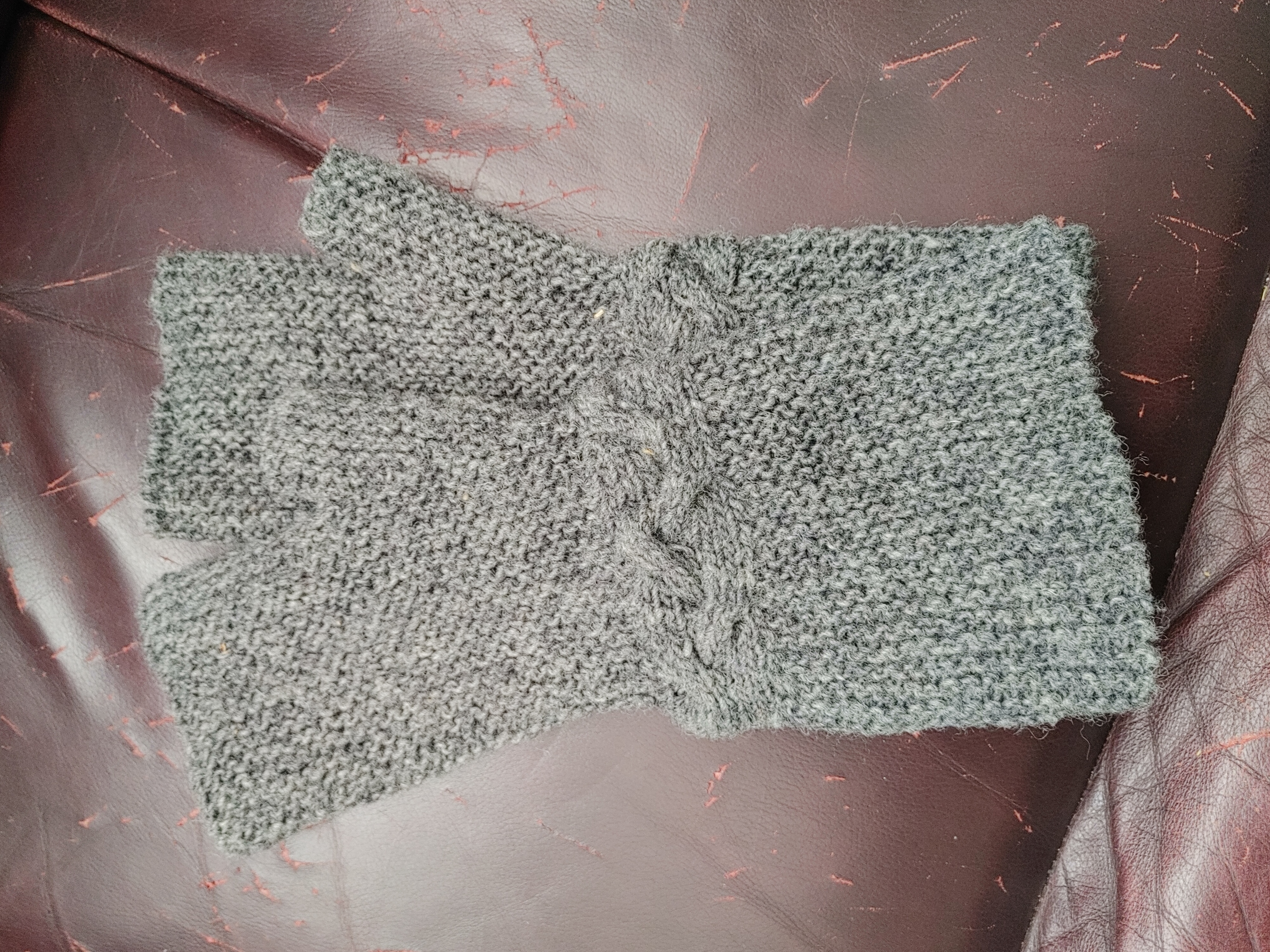 Rapunzel mitts