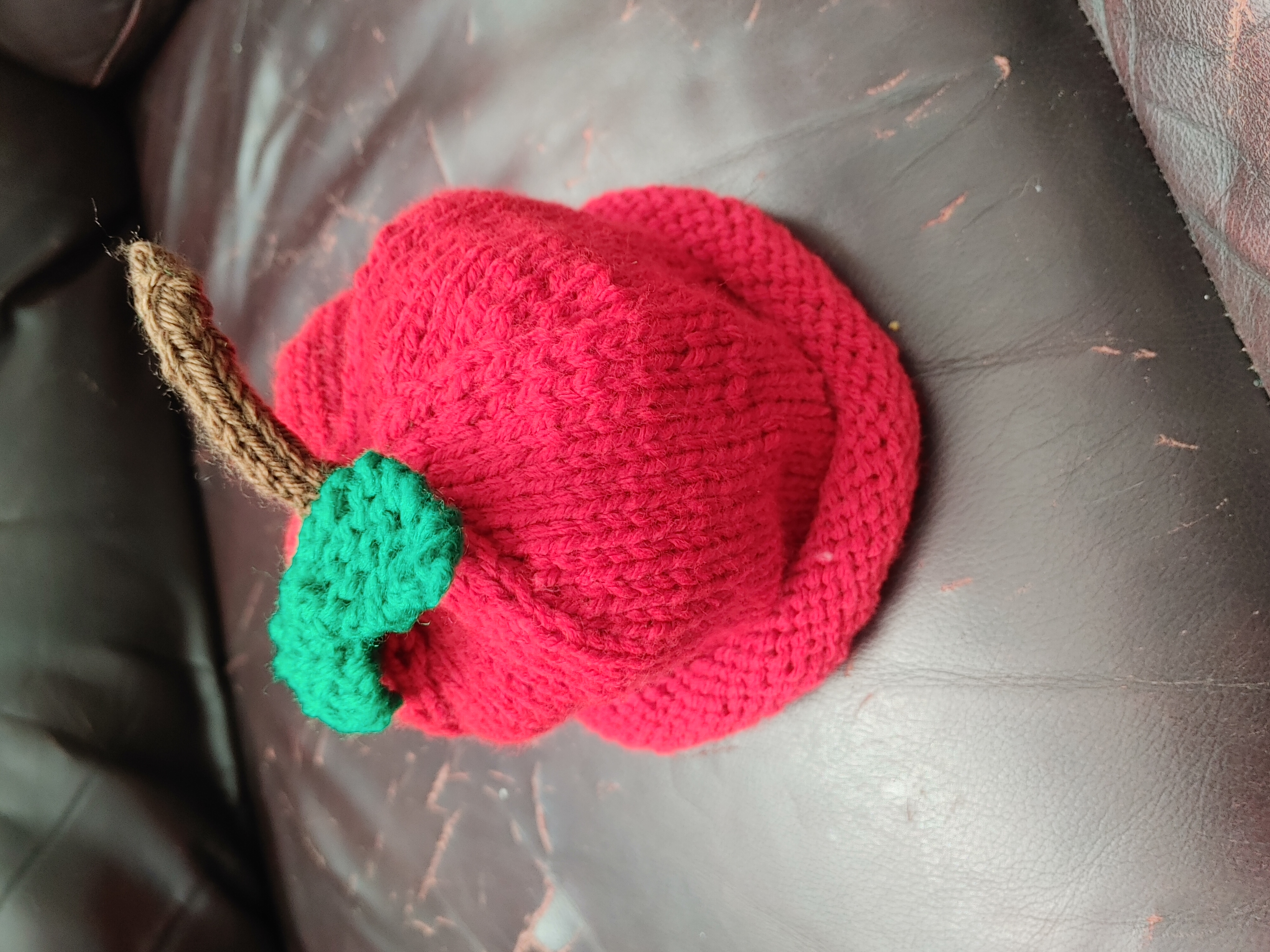 Apple hat