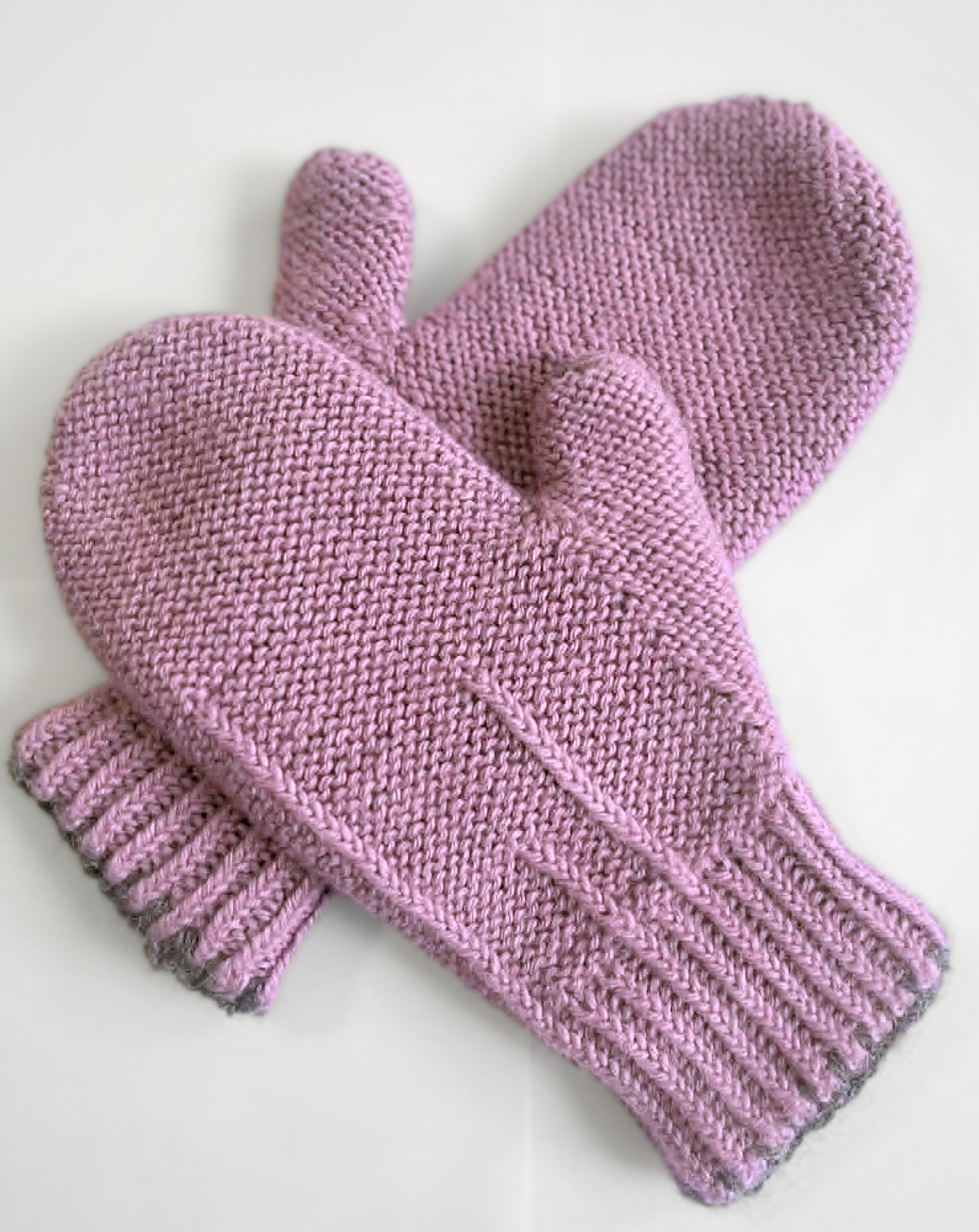 Matching Justina Mittens to City Life Scarf